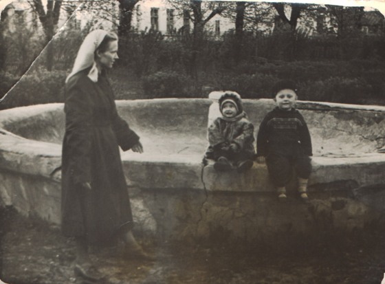  - Miasteczko na starych fotografiach . 